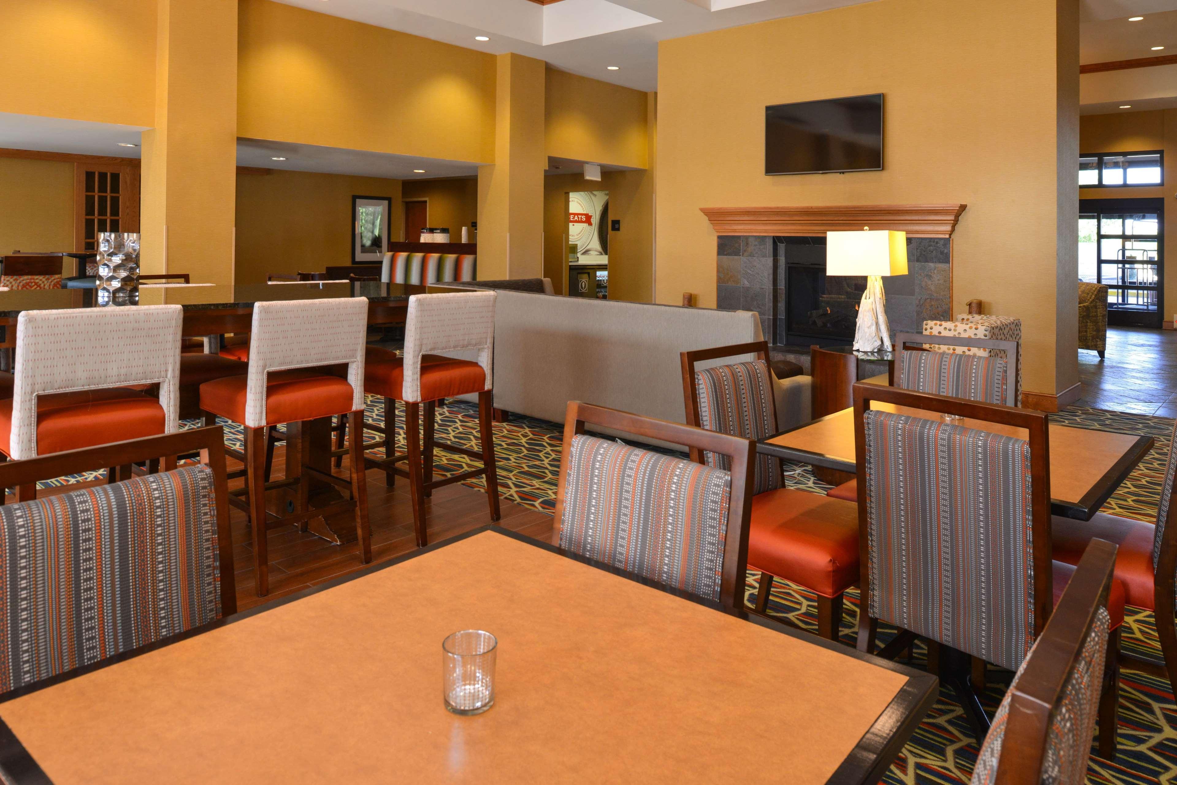 Hampton Inn & Suites Pueblo-Southgate Εξωτερικό φωτογραφία