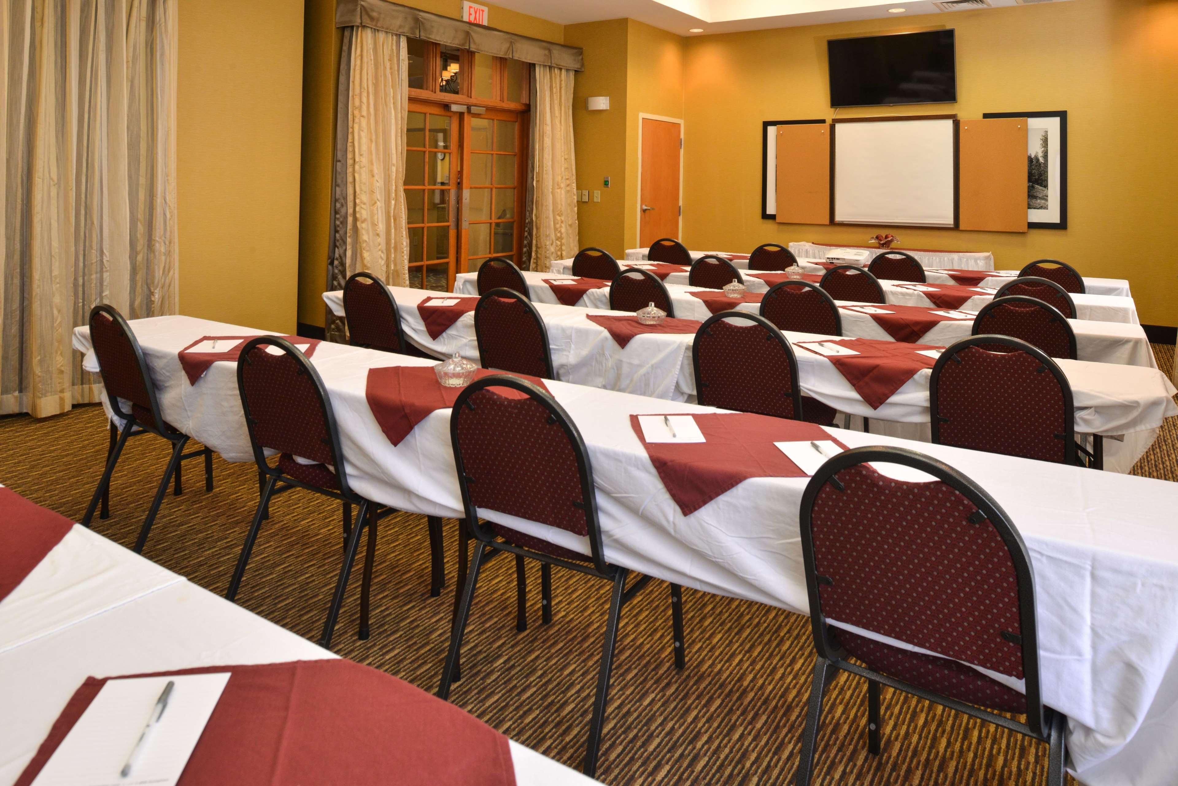 Hampton Inn & Suites Pueblo-Southgate Εξωτερικό φωτογραφία